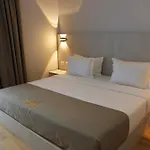 Metro Terminal Hotel 4*