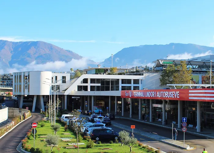 Metro Terminal ホテル 4*