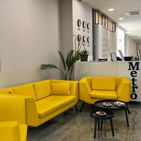 Отель Metro Terminal 4*