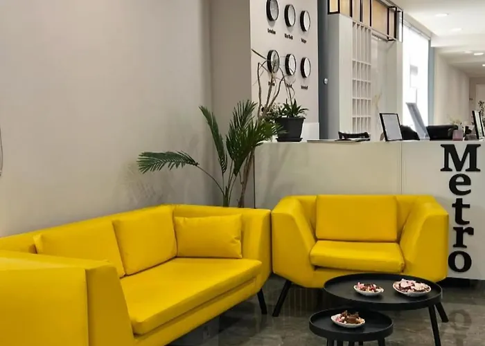 Hotel Metro Terminal 4*